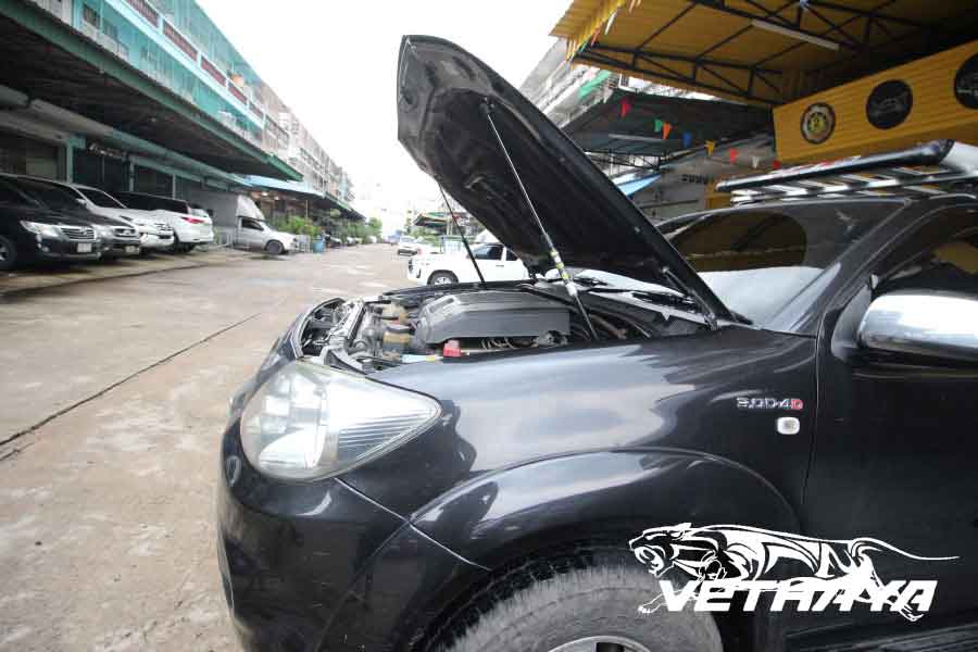 toyota fortuner gen1 04-15