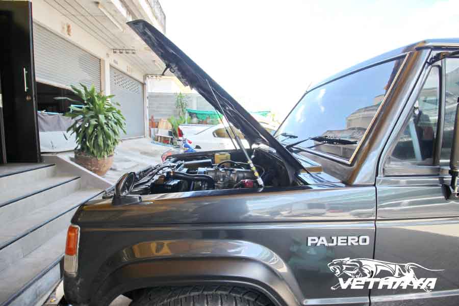 mitsubishi pajero 1992