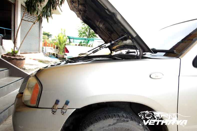 nissan frontier 2005