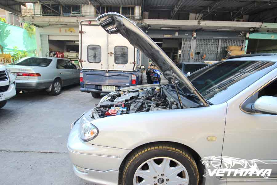 nissan cefiro a33 2001-04