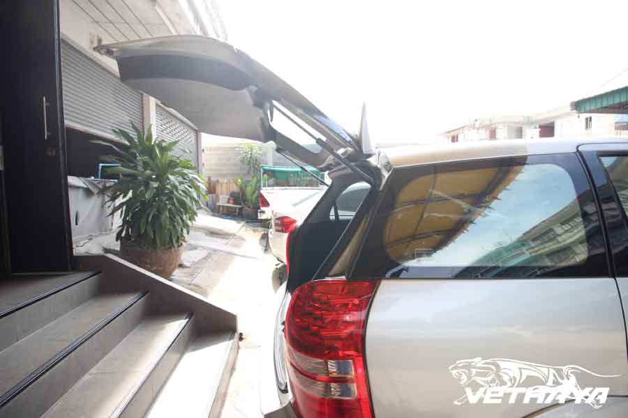 toyota wish 2004-10