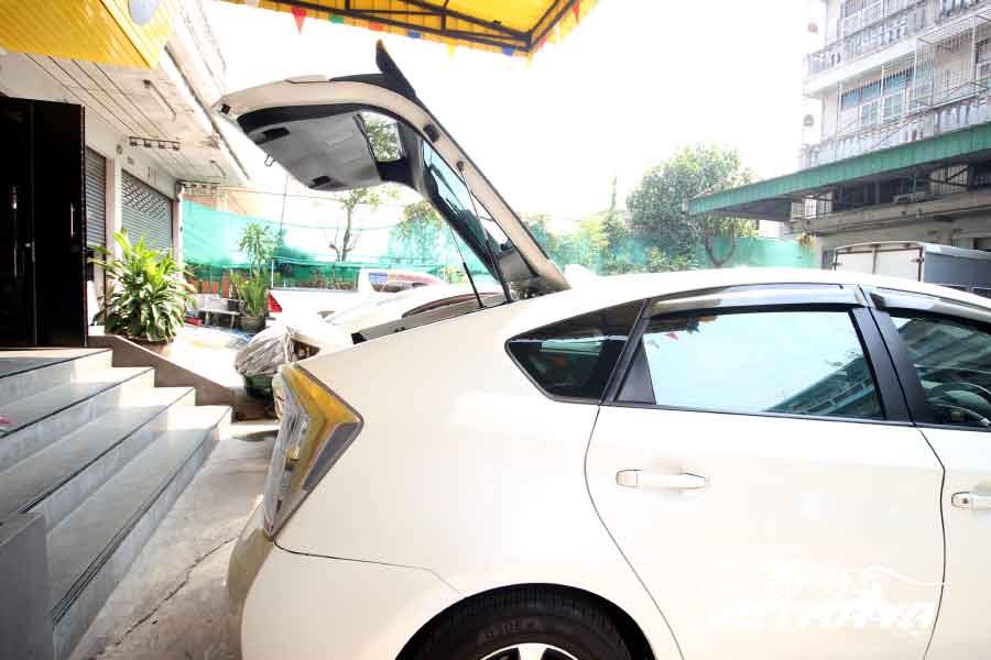 toyota prius 2009-12