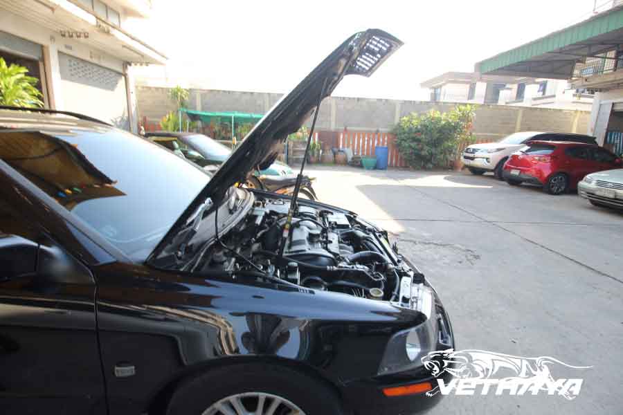 volvo v40 2003